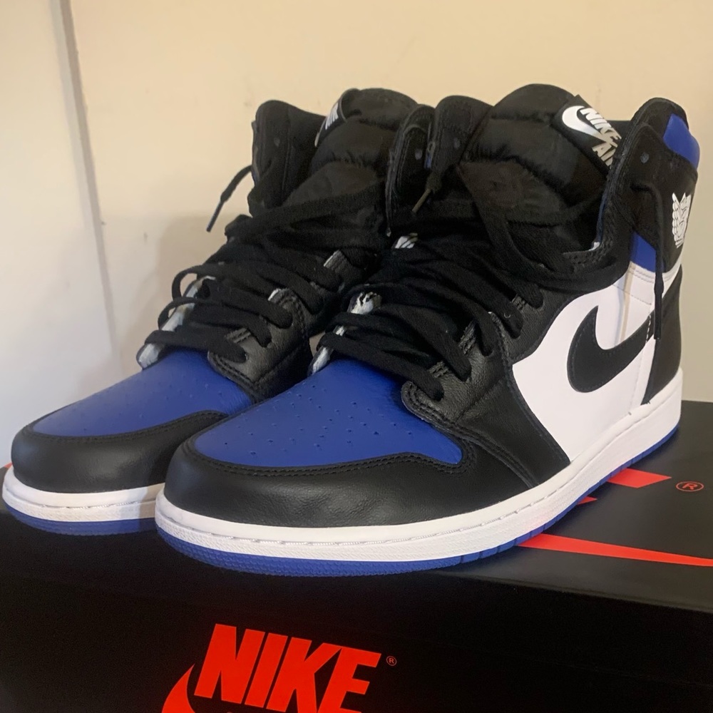 Jordan 1 OG high royal toe/ royal 2.0 ❗️VNDS ❗️ Negotiable!!!!!